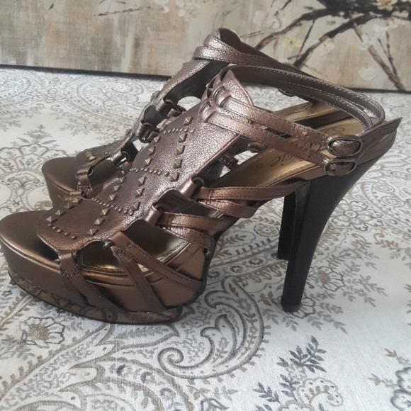 Fergie Studded Bronze Heel Sandal sz 8.5 - Picture 6 of 8